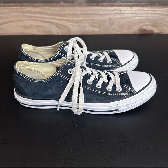 Converse All Star Casual Lace Up Low Ox Sneakers Black Women’s 9 Men’s 7 - Picture 4 of 9